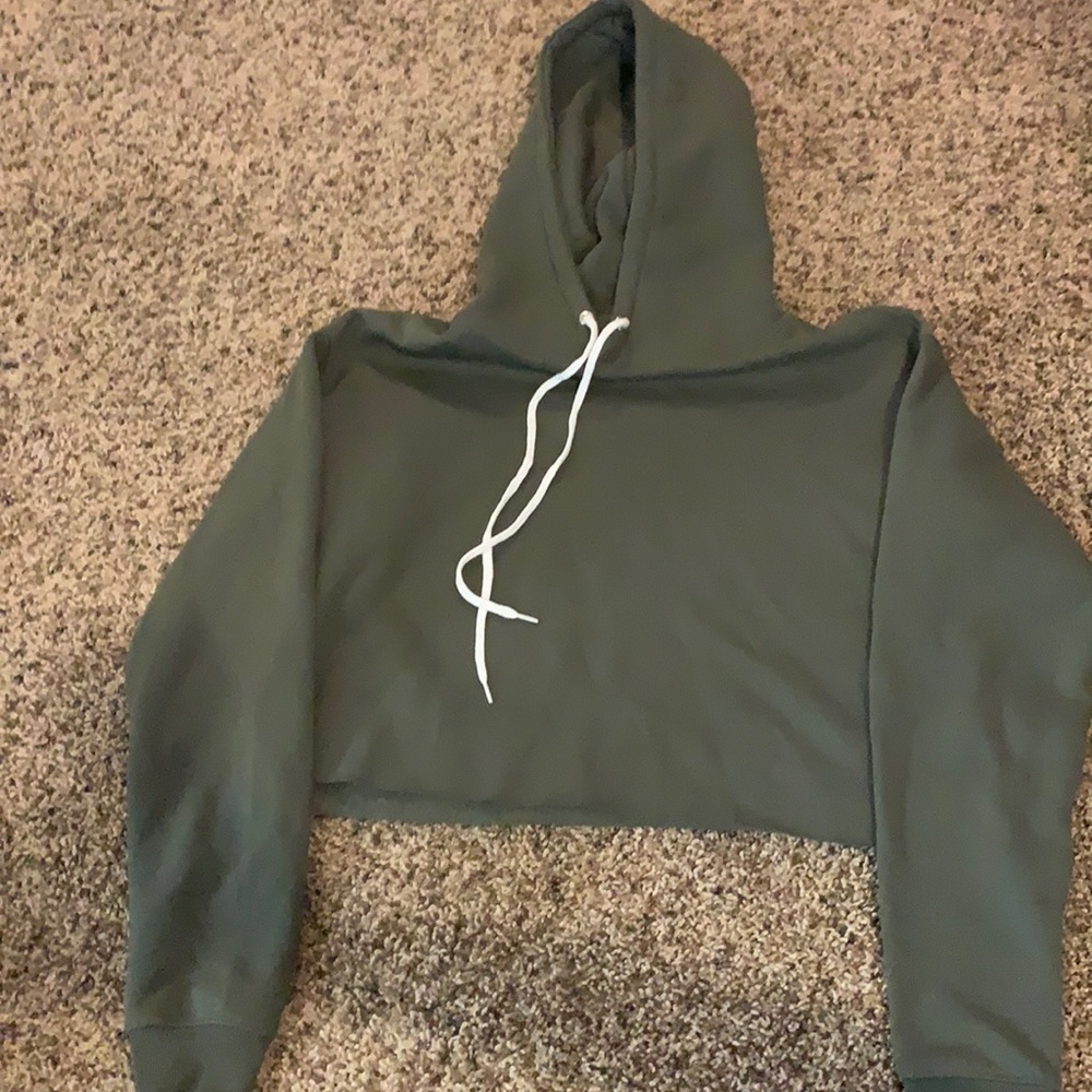 Cropped hoodie